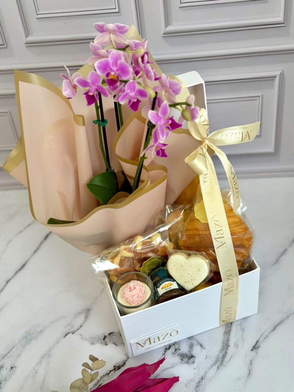 Flores e Laços